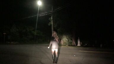 Hawt Female Masker out in Public... - 13 image