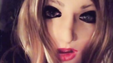 Hawt Female Masker out in Public... - 14 image