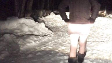 Real Dilettante Female Masker Wearing Concupiscent Outfit in Public - will this babe acquire Caught? - 8 image