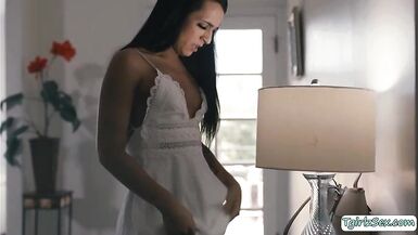 Stepdad analed his crying stepdaughter - 1 image