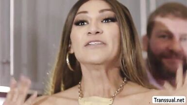 Boy copulates Wife TS Jessy in the kitchen - 2 image