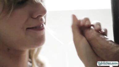 Sheladys engulfing fortunate knob in 3some - 10 image