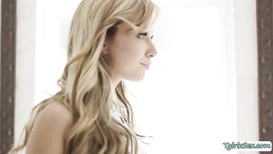 Sheladys engulfing fortunate knob in 3some