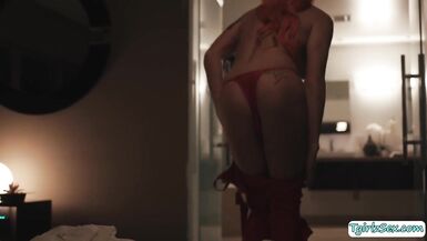 Hot ts Aspen Brooks hungrily engulf jock - 3 image