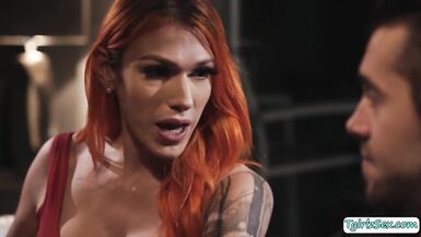 Hot ts Aspen Brooks hungrily engulf jock - 8 image