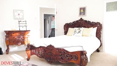 College Trans Angels Fuck Every Other In A 3Some - 2 image