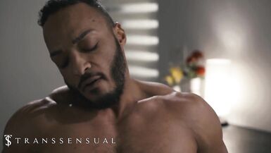 Coarse Interracial Bareback Fuck With Super Sexy Lady-Boy - 3 image