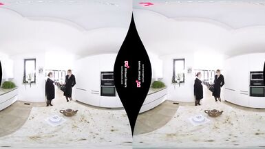 Tranny on Beauty VR Porn