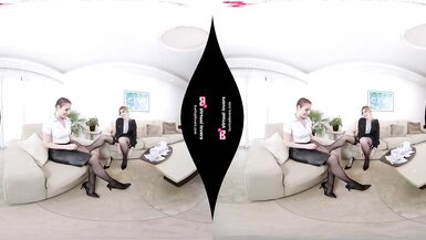 Tranny on Beauty VR Porn - 9 image