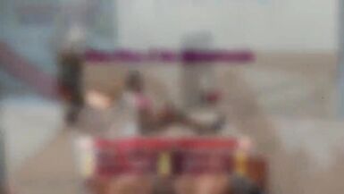 Rosy Pinheiro Fazendo Uma Festinha Com Um Casal. - 1 image