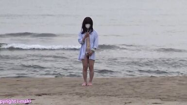 CD IJUIN Maki and various micro bikinis around the watch side - 8 image