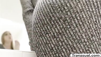 TS Janelle Fennec analed by customer - 1 image