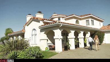 Trans girlfriend Angelina Please sure knows how to convince boyfriend! - 1 image