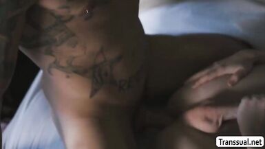 TS Ella bonks her boyfriend in the morning - 13 image