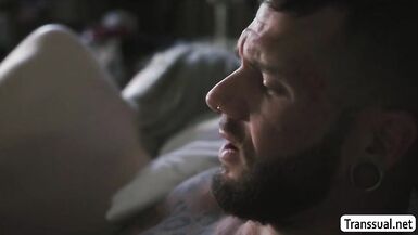 TS Ella bonks her boyfriend in the morning - 2 image