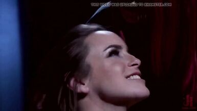 Bella Rossi and Chelsea Marie are Office Thieves - 4 image