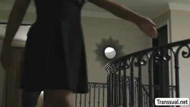 TS Kayleigh let guy bonks her butt