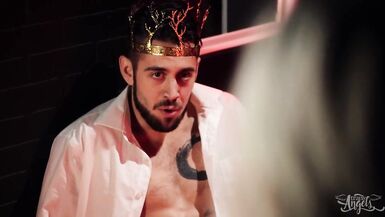 Petite tit TS Ella Hollywood and (Alisia) fuck every other and large knob (Dante Colle) in halloween threeway - Transangels - 3 image