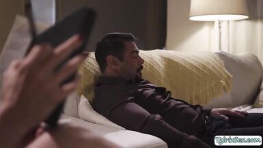 TS psychologist analed her dude client - 3 image