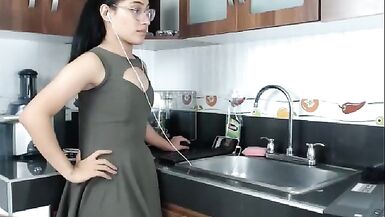 Large Cock Sexy British Pakistan Sheboy - 4 image