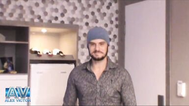 Ladyboy Belíssima Com Peitos Lindos Sendo Chupada e Levando Pica Dura no Rabo do Ficante Tarado - 2 image