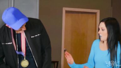 TransAngels - Hot Brunette Hair Korra Del Rio Receives Anal Sex in the Gym - 2 image