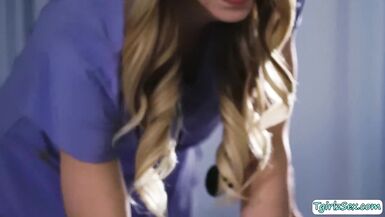 Casey Kisses and Lance Hart - 5 image