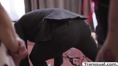 TS Jenna sneaks out and fuck dudes cock - 2 image