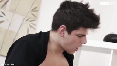 Foursome vz shemale - 10 image