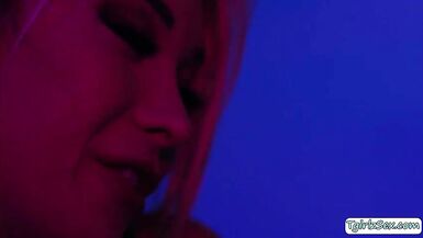 Horny TS Aubrey analed by handsome guy - 3 image