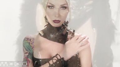 Jessica Drake's Orgy with 3 Trans Superstars - 1 image