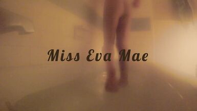 Female Masker in Silicone Suit Cumshots in Bathtub - miss Eva Mae - 1 image
