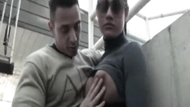 Transgender prostitutes service in a public gas station - 4 image