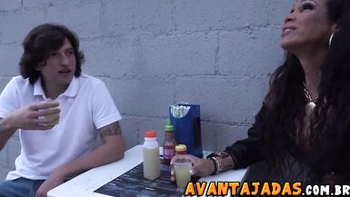 Travesti gostosa e pirocuda me pegou por trás no banheiro publico ( Jhoany Wilker ) - 3 image