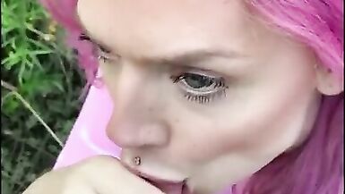 Brabie Tranny get Fucked Bareback Outdoors - 7 image