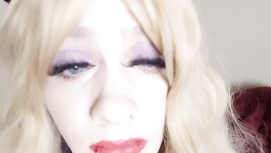 Teddy Tran Red Matte Lipstick JOI - 9 image