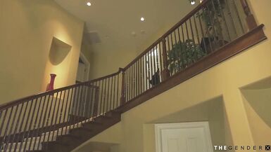 Blueeyed trans police officer enjoys it bareback - 1 image