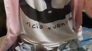 Shemale Cum in Skinny Jeans - 5 image