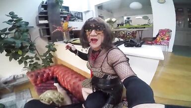 5 first minutes with a stranger - 14 image