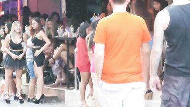 prostitute PATTAYA STREET LADY BOY et LADY - 10 image