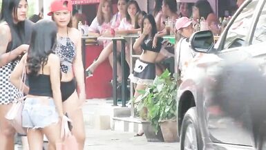 prostitute PATTAYA STREET LADY BOY et LADY - 3 image