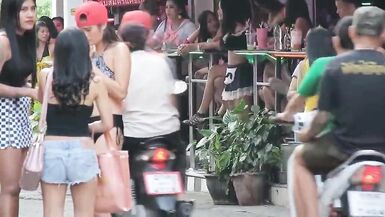 prostitute PATTAYA STREET LADY BOY et LADY - 4 image
