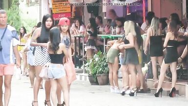 prostitute PATTAYA STREET LADY BOY et LADY - 7 image