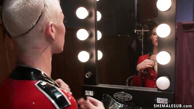 Cabaret TS dancer anal fucks man - 3 image