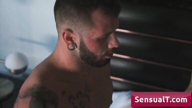 Horny blonde shemale slut get her juicy tight butt fucked hard until she cums (Ella Hollywood, Johnny Hill) - 3 image