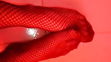 Ricos Pies y Lindas Nalgas - 1 image