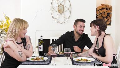 Hardcore Deepthroat and Anal 3some - 4 image