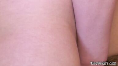 Mercedes Carrera calls a shemale escort - 13 image