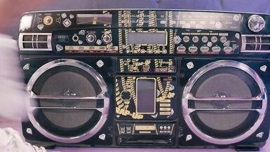 Blonde Bombshell Kenzie Taylor and Kayleigh Coxx pull the Cock Out - 1 image