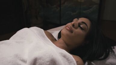 Big Cock Shemale Fucks Guy